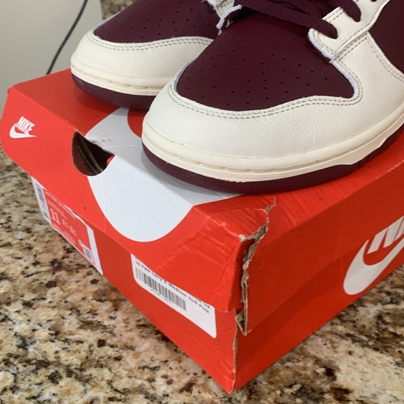 Nike Dunk Low Retro. New with damaged box. Pale ivory,medium soft pink. - Picture 4 of 5